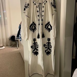 NWT Beautiful Zara embroidered long dress size L
